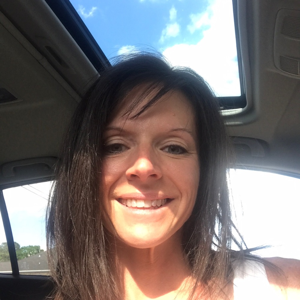 Meet your Posher, Debbie